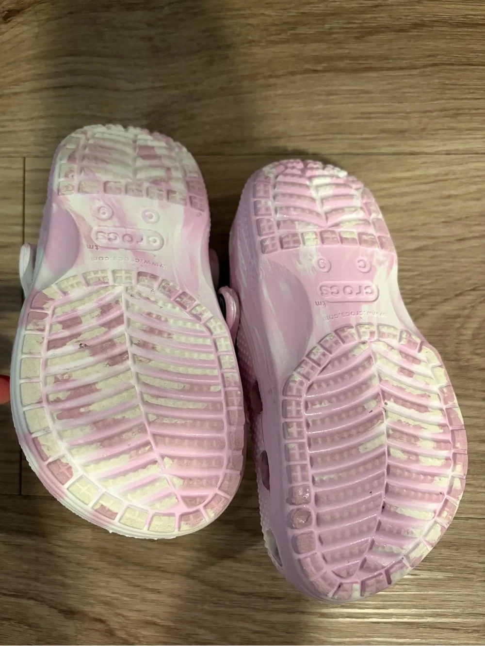 CROCS Kids Tie-Dye Pink and White Classic Clog